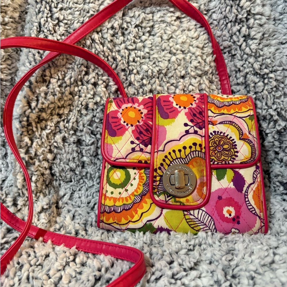 Vera Bradley floral Pink Crossbody Bag with Turn-Lock Closure